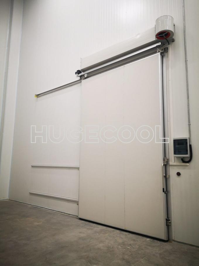 Walk In Freezer Ramps 2*2.5m Walk in Cooler Manual Sliding Door with Ramp and Safety Device ...
