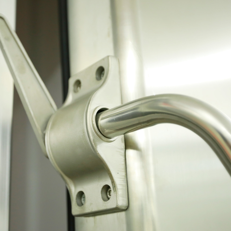 Customized Sizes Sling Door for Cold Room Suitable Temperature -20 C 5 C No Packaged